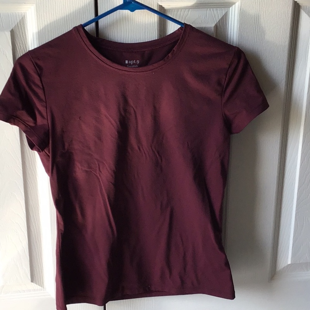 Apt 9 tee size m